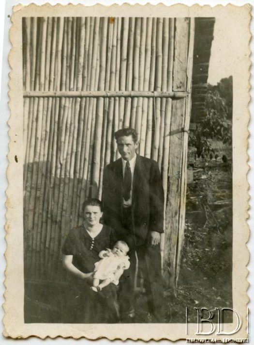 Fotografia z albumu: Działacze towarzystw polskich w Argentynie / Fotografía del álbum: Activistas de las asociaciones polacas en Argentina