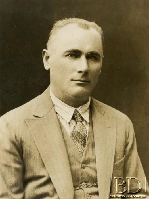 Fotografia z albumu: Działacze towarzystw polskich w Argentynie / Fotografía del álbum: Activistas de las asociaciones polacas en Argentina