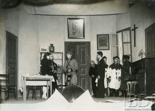 Fotografia z albumu: Działacze towarzystw polskich w Argentynie / Fotografía del álbum: Activistas de las asociaciones polacas en Argentina