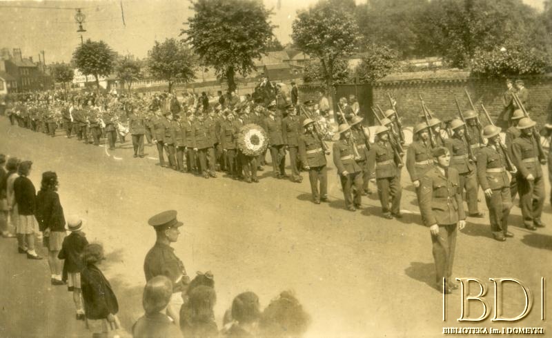 Fotografia z albumu Tadeusza Kukli / Fotografía del álbum de Tadeusz Kukla