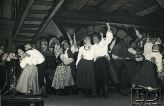 Fotografia z kolekcji zespołu tanecznego „Nasz Balet” / Fotografía de la colección del conjunto de baile „Nasz Balet”