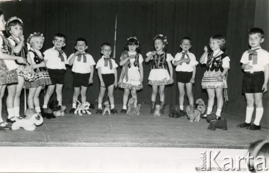 Fotografia ze zbiorów Zgromadzenia Sióstr Zmartwychwstania Pańskiego w Buenos Aires. / Fotografía de la colección de las Hermanas de la Congregación de la Resurrección de Nuestro Señor Jesucristo.