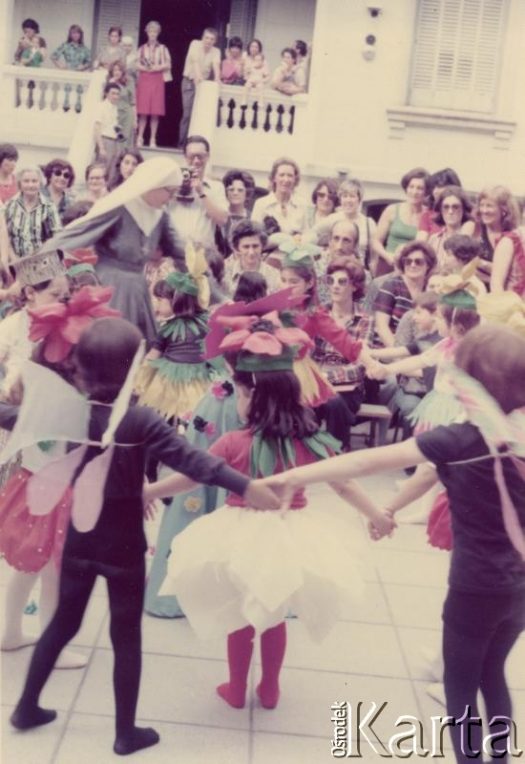 Fotografia ze zbiorów Zgromadzenia Sióstr Zmartwychwstania Pańskiego w Buenos Aires. / Fotografía de la colección de las Hermanas de la Congregación de la Resurrección de Nuestro Señor Jesucristo.