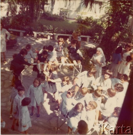 Fotografia ze zbiorów Zgromadzenia Sióstr Zmartwychwstania Pańskiego w Buenos Aires. / Fotografía de la colección de las Hermanas de la Congregación de la Resurrección de Nuestro Señor Jesucristo.