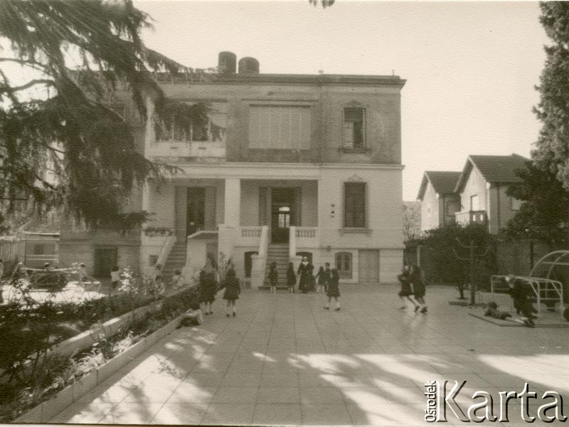 Fotografia ze zbiorów Zgromadzenia Sióstr Zmartwychwstania Pańskiego w Buenos Aires. / Fotografía de la colección de las Hermanas de la Congregación de la Resurrección de Nuestro Señor Jesucristo.