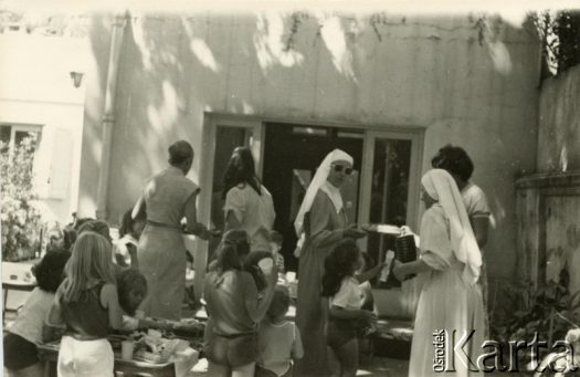 Fotografia ze zbiorów Zgromadzenia Sióstr Zmartwychwstania Pańskiego w Buenos Aires. / Fotografía de la colección de las Hermanas de la Congregación de la Resurrección de Nuestro Señor Jesucristo.