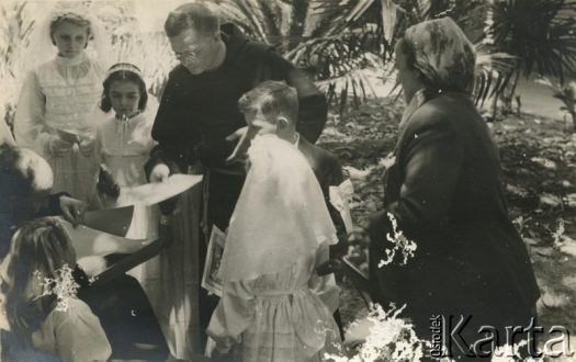 Fotografia ze zbiorów Archiwum Ojców Franciszkanów w Polskiej Misji Katolickiej w Martin Coronado / Fotografía del Archivo de los Padres Franciscanos en la Misión Católica Polaca en Martin Coronado.