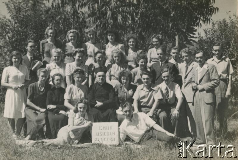 Fotografia ze zbiorów Archiwum Ojców Franciszkanów w Polskiej Misji Katolickiej w Martin Coronado / Fotografía del Archivo de los Padres Franciscanos en la Misión Católica Polaca en Martin Coronado.