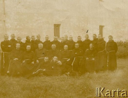 Fotografia ze zbiorów Archiwum Ojców Franciszkanów w Polskiej Misji Katolickiej w Martin Coronado / Fotografía del Archivo de los Padres Franciscanos en la Misión Católica Polaca en Martin Coronado.