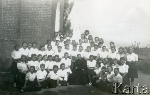 Fotografia ze zbiorów Archiwum Ojców Franciszkanów w Polskiej Misji Katolickiej w Martin Coronado / Fotografía del Archivo de los Padres Franciscanos en la Misión Católica Polaca en Martin Coronado.