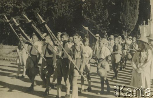 Fotografia ze zbiorów Archiwum Ojców Franciszkanów w Polskiej Misji Katolickiej w Martin Coronado / Fotografía del Archivo de los Padres Franciscanos en la Misión Católica Polaca en Martin Coronado.