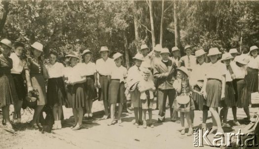 Fotografia ze zbiorów Archiwum Ojców Franciszkanów w Polskiej Misji Katolickiej w Martin Coronado / Fotografía del Archivo de los Padres Franciscanos en la Misión Católica Polaca en Martin Coronado.