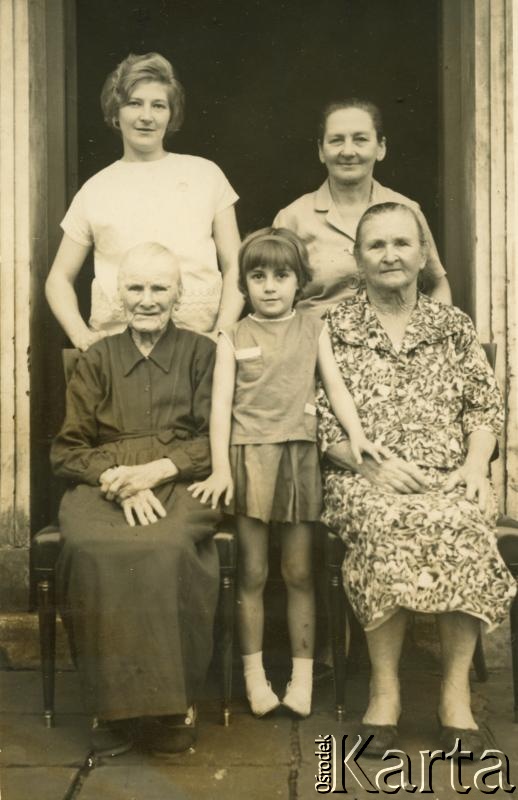 Fotografia ze zbiorów Archiwum Ojców Franciszkanów w Polskiej Misji Katolickiej w Martin Coronado / Fotografía del Archivo de los Padres Franciscanos en la Misión Católica Polaca en Martin Coronado.