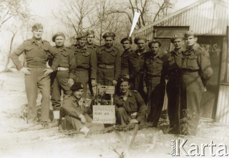Fotografia ze zbiorów Archiwum Ojców Franciszkanów w Polskiej Misji Katolickiej w Martin Coronado / Fotografía del Archivo de los Padres Franciscanos en la Misión Católica Polaca en Martin Coronado.
