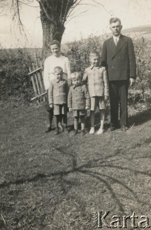 Fotografia ze zbiorów Archiwum Ojców Franciszkanów w Polskiej Misji Katolickiej w Martin Coronado / Fotografía del Archivo de los Padres Franciscanos en la Misión Católica Polaca en Martin Coronado.