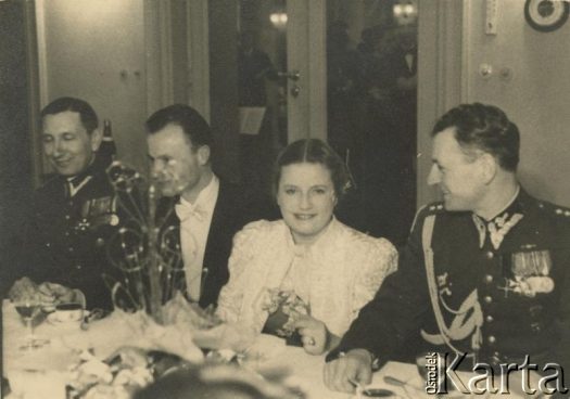 Fotografia ze zbiorów Archiwum Ojców Franciszkanów w Polskiej Misji Katolickiej w Martin Coronado / Fotografía del Archivo de los Padres Franciscanos en la Misión Católica Polaca en Martin Coronado.