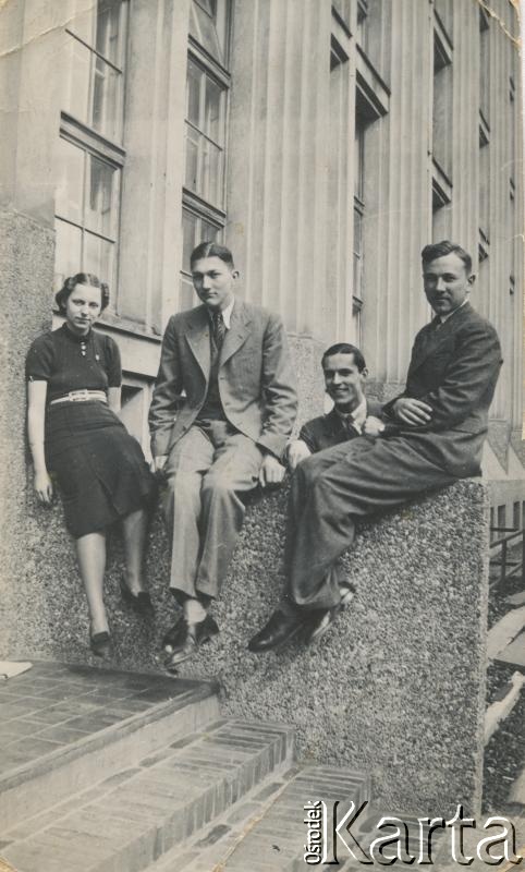 Fotografia ze zbiorów Archiwum Ojców Franciszkanów w Polskiej Misji Katolickiej w Martin Coronado / Fotografía del Archivo de los Padres Franciscanos en la Misión Católica Polaca en Martin Coronado.