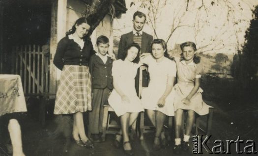 Fotografia ze zbiorów Archiwum Ojców Franciszkanów w Polskiej Misji Katolickiej w Martin Coronado / Fotografía del Archivo de los Padres Franciscanos en la Misión Católica Polaca en Martin Coronado.