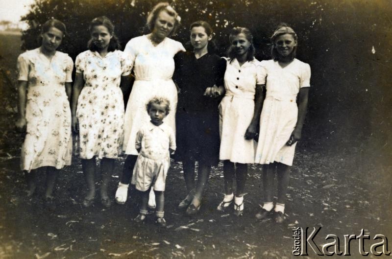 Fotografia ze zbiorów Archiwum Ojców Franciszkanów w Polskiej Misji Katolickiej w Martin Coronado / Fotografía del Archivo de los Padres Franciscanos en la Misión Católica Polaca en Martin Coronado.
