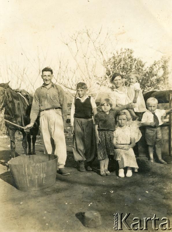 Fotografia ze zbiorów Stowarzyszenia Polsko-Argentyńskiego w Wandzie / Fotografía de la colección de la Asociación Argentino-Polaca en Wanda.