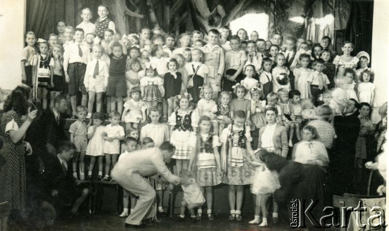 Fotografia ze zbiorów Polskiej Macierzy Szkolnej / Fotografía de la colección de Polska Macierz Szkolna.