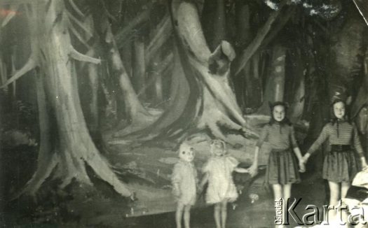 Fotografia ze zbiorów Polskiej Macierzy Szkolnej / Fotografía de la colección de Polska Macierz Szkolna.