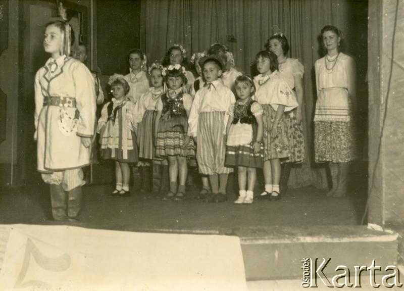 Fotografia ze zbiorów Polskiej Macierzy Szkolnej / Fotografía de la colección de Polska Macierz Szkolna.