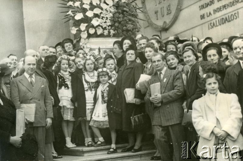 Fotografia ze zbiorów Polskiej Macierzy Szkolnej / Fotografía de la colección de Polska Macierz Szkolna.