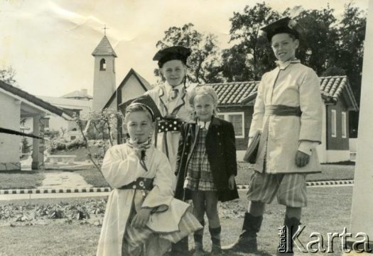 Fotografia ze zbiorów Polskiej Macierzy Szkolnej / Fotografía de la colección de Polska Macierz Szkolna.
