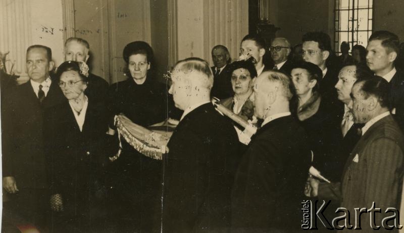 Fotografia ze zbiorów Ogniska Polskiego w Buenos Aires / Fotografía de la colección del Círculo Polaco en Buenos Aires.