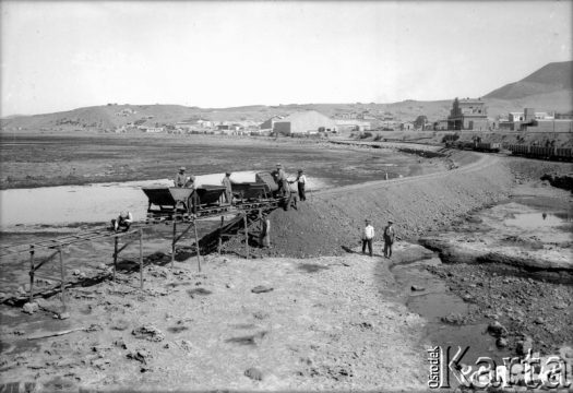 Fotografia ze zbiorów Museo Ferroportuario w Comodoro Rivadavia / Fotografía de la colección del Museo Ferroportuario en Comodoro Rivadavia.